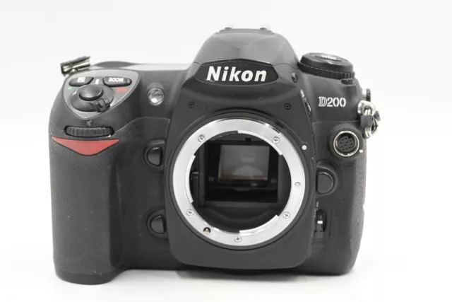 Nikon D200 10.2MP Digital SLR Camera Body [Parts/Repair] #783