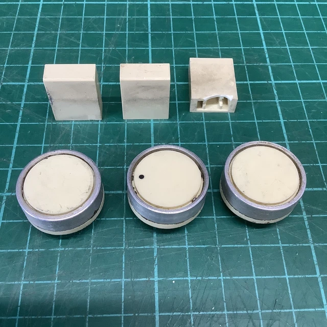 Vintage Radio Knobs IN VENDITA! PicClick IT