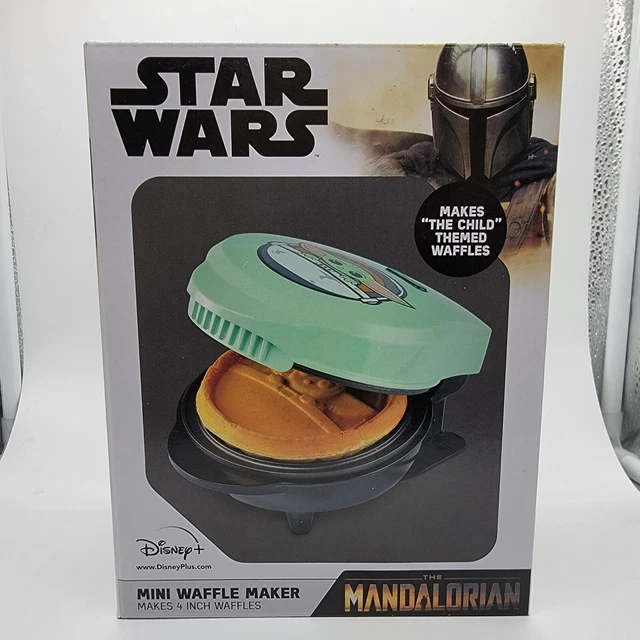DISNEY STAR WARS Mini Waffle Maker Mandalorian Baby Yoda Grogu Child