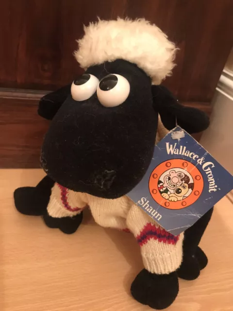 Wallace & Gromit Shaun The Sheep Knitted Jumper Soft Toy Toy + Tag Born To Play