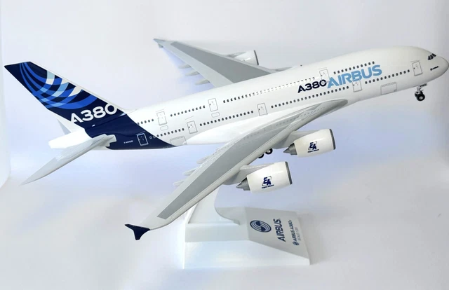 Daron Skyarks Airbus casa colores A380800avión odelo con soporte de Daron Skyarks Airbus casa colores A380800avión odelo con soporte de