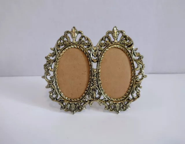 Vintage Victorian Ornate Brass Standing Double Oval Two 2 Picture Frame Metal