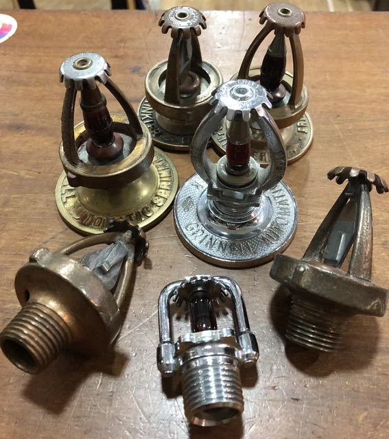 Collezione rare teste di allarme antifuoco antiche Grinnell automatiche e altre