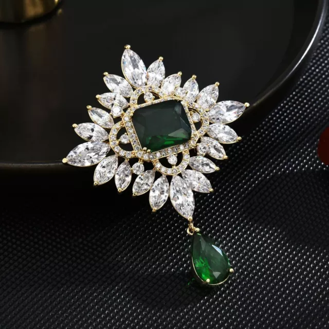 Vintage Art Deco Look Gold Tone Flower Big Green Crystal Brooch Pin Gift