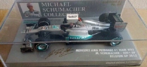 Voitures Formule 1 miniatures pour Mercedes GP sur Michael Schumacher