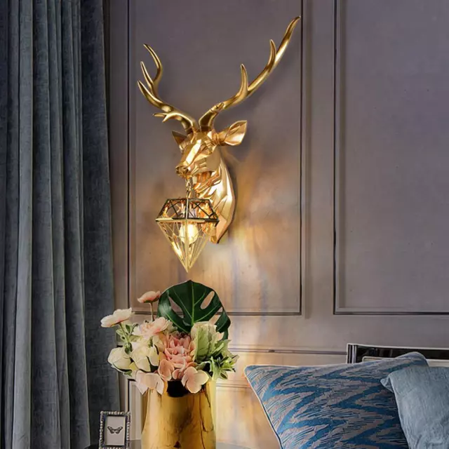 Moderne Hirsch-Wandlampe, Wandfiguren, Edelstahlschirm, goldene Beleuchtung,