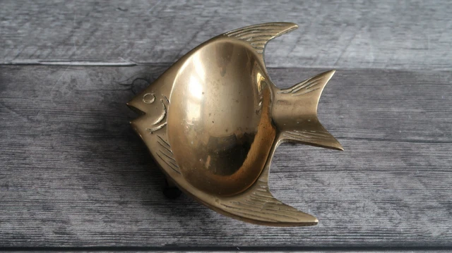 Vintage Brass Fish Angelfish Shaped Mid Century Modern MCM Ashtray Taiwan 5"x4"