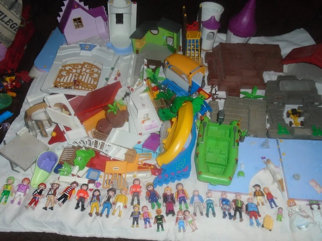 PLAYMOBIL : Gros lot police avec 5 véhicules et 20 figurines avec accessoires TBE - Jeux & Jouets PLAYMOBIL : Gros lot police avec 5 véhicules et 20 figurines avec accessoires TBE - Jeux & Jouets