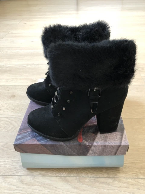 Bottines noires a talons neuves Sergio Todzi pointure 38