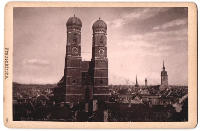 Fotografie Ferd. Finsterlin, München, Ansicht München, Blick auf die Frauenkirc