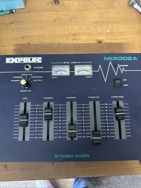 Neuvième assistance Laboratoire table mixage expelec Opinion bon gout lièvre