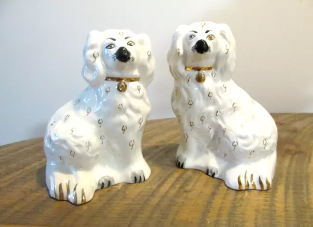 Vintage Beswick England Staffordshire Mantle Dogs 5.5"  X 4" White/Gold ~ 1378-6