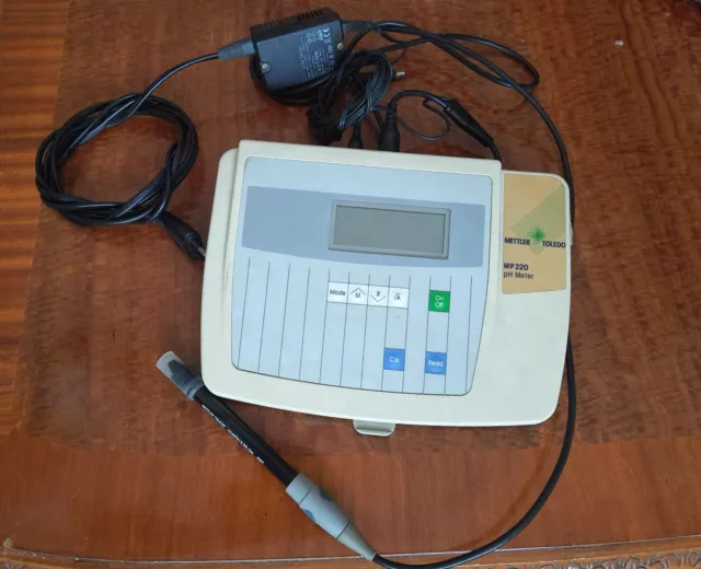 METTLER TOLEDO MP220 ph Meter + Accesories