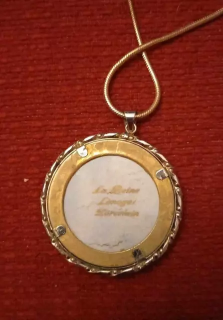 La Reine Limoges vintage pendant, gold tone pendant, excellent condition 3