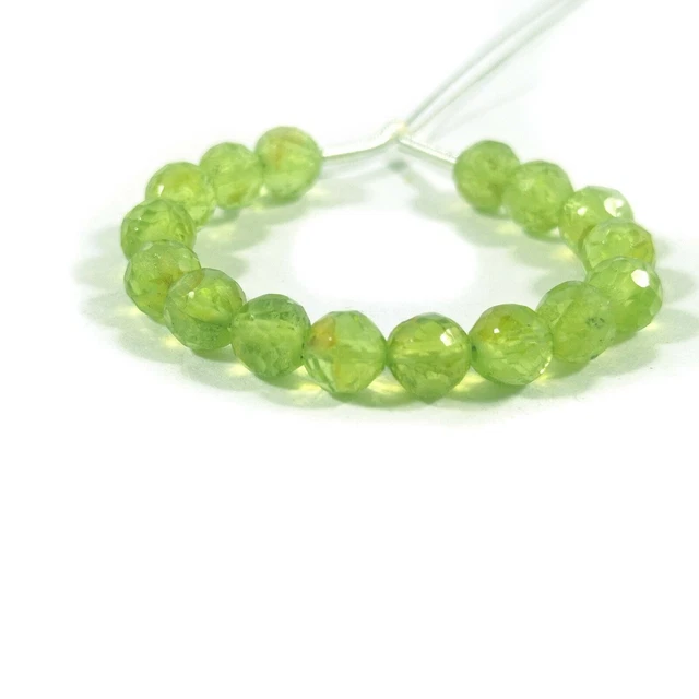Perles de pierres précieuses rondes à facettes en péridot vert micro coupe...
