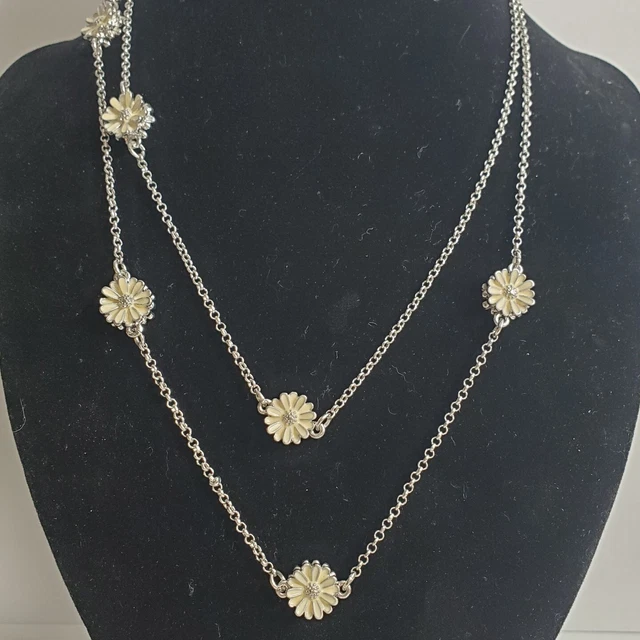 Vintage Charming Charlie Ivory Daisy Necklace Silvertone Signed Costume