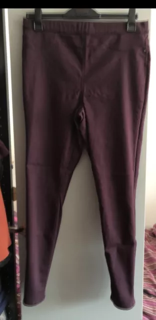 Jeggings de mezclilla púrpura Matalan para dama talla 14 eur 42 largo 31