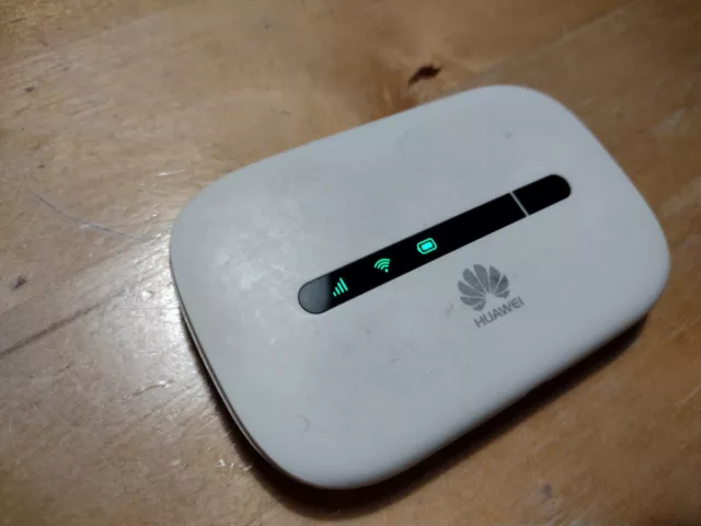 Huawei E5330Bs-6 Mobile Broadband 3G WiFi MiFi Router, locked to 3