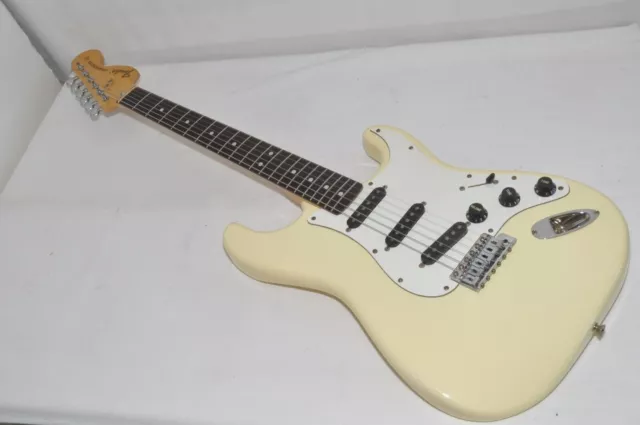 Guitare électrique Fender Japan Stratocaster Réf. No.5833