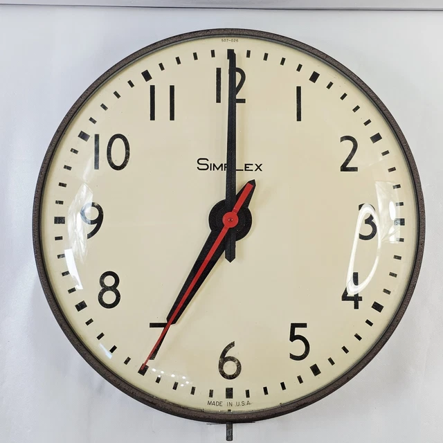 SIMPLEX 507-026 18& Electric/Wired Wall Clock Glass Bubble Face CSI Co ...