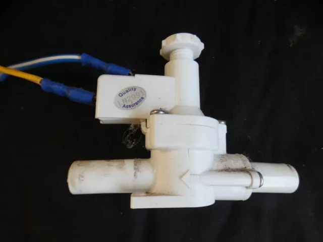 Caravan 12 volt inline pressure switch to automate water pump when tap opened