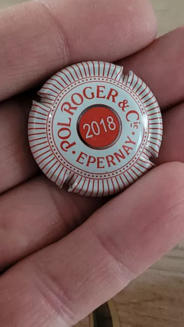 capsule de champagne pol roger 2018 rare