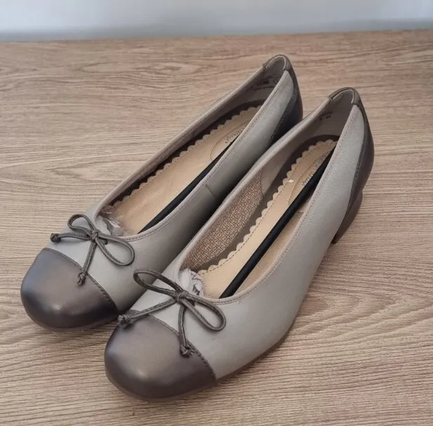 HOTTER Idyllic Pewter Silver Bow Flat Leather Comfort Shoes Size UK 7 EU 41 NEW