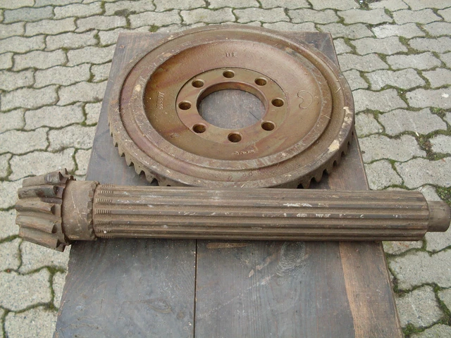 Orig. Caterpillar 6B9897und 7F1637 Tellerrad / Kegelrad für historische Baumasch