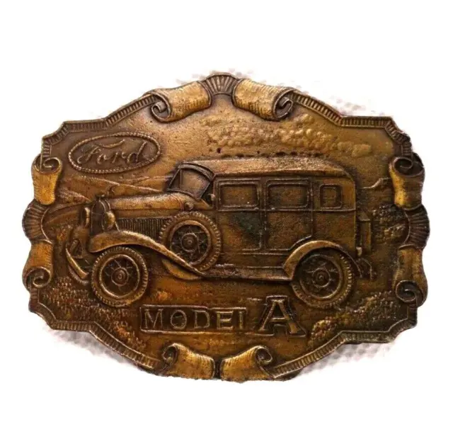 Vintage Ford Model A Belt Buckle - Antique Cars - Gold Tone Metal         XTT284