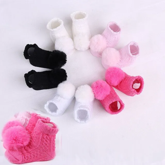 2 Pairs of socks Soft Touch Baby Newborn Knitted Pom Pom Booties Boy Girl White