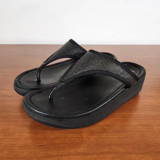 Fitflop Womens Size 8 Black DL9-090 Slip On Thong Sandal Flip Flops 2