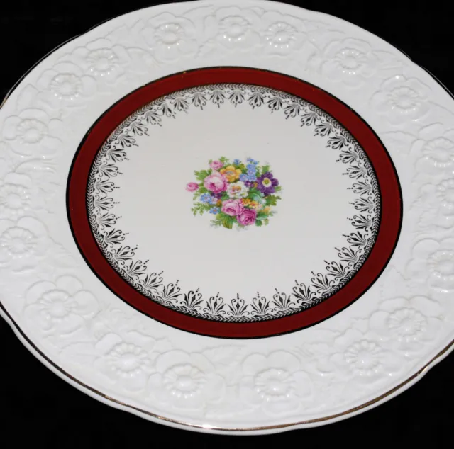 VTG SOVEREIGN CANADA BRITISH EMPIRE MADE CIRCA 1940s DINNER PLATE RED FLORAL GOL