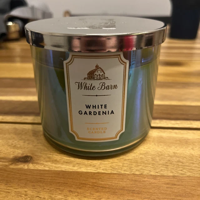 BATH AND BODY Works White Barn White Gardenia 3 Wick Candle RARE