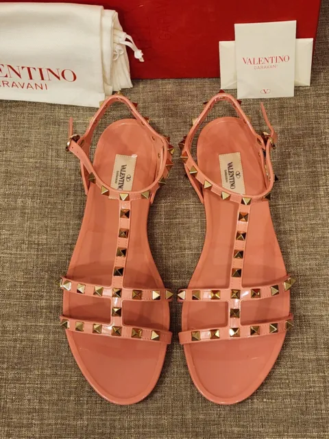 $550 New 100% Auth Valentino Garavani Women's Rockstud Pink PVC Sandals  41/11