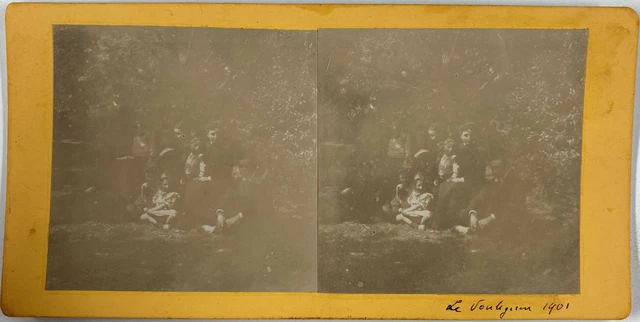 Stereo, France, Le Pouliguen, A Family in the Garden, 1901 Vintage Stereo ca