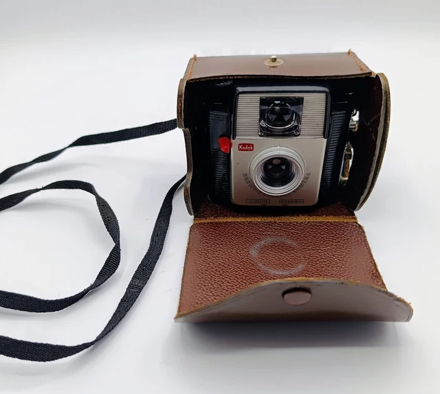 Ancien Appareil Photo KODAK BROWNIE STARLET Avec étui Cuir – Modèle 35 Mm Collection