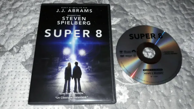 SUPER 8 -  de J.J. Abrams, Joel Courtney, Elle Fanning, Kyle Chandler (DVD)