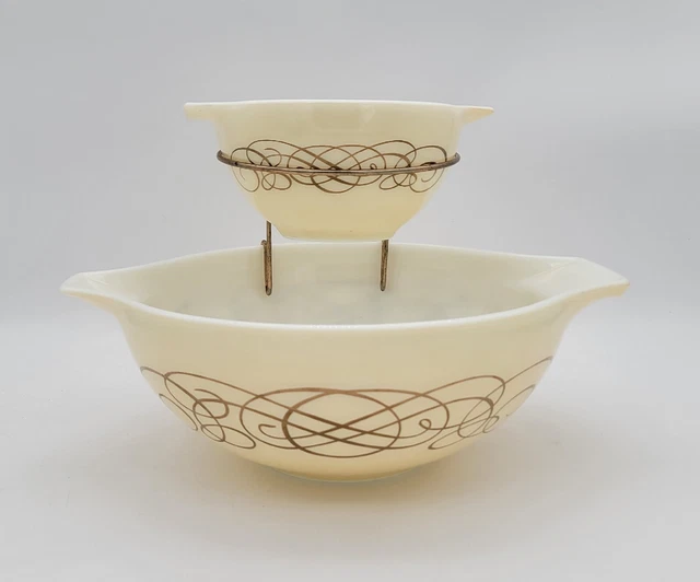 Pyrex Chip & Dip Set Golden Scroll Cinderella 444 & 441 with Bracket Pyrex Chip & Dip Set Golden Scroll Cinderella 444 & 441 with Bracket
