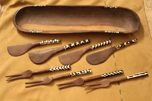 Authentic African Wood and Bone Utensils with Tray - 4 Knives & 4 Forks