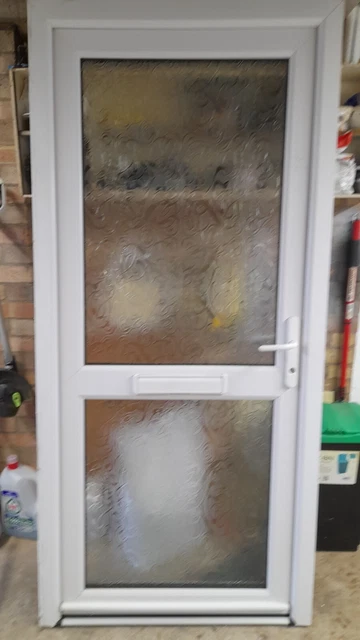 FRONT DOOR & FRAME WHITE (FIRST HOME IMPROVEMENTS Ltd)