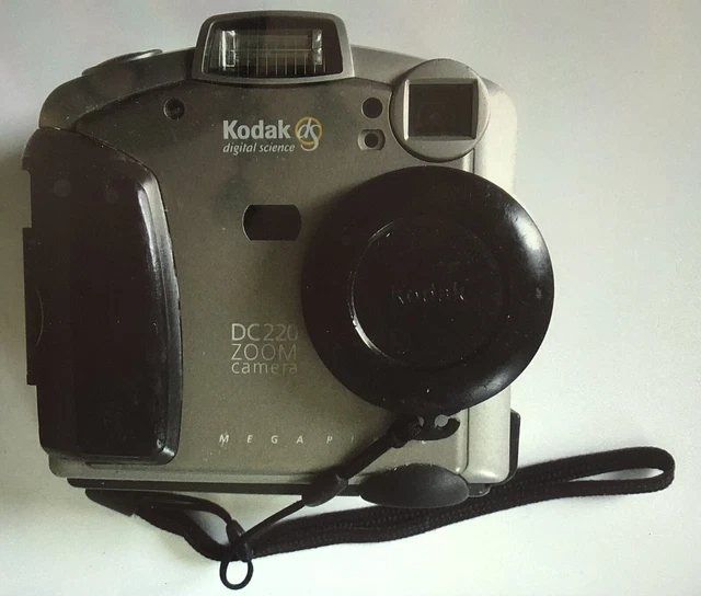 Kodak - macchina foto digital - science (DS) DC200 - Zoom+card 256MB. Usata.