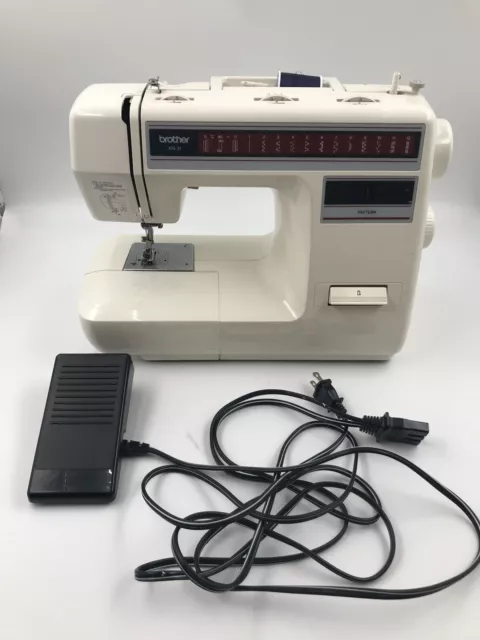 Brother LX3817A 17-Stitch Portable Full-Size Mechanical Sewing Machine,  Aqua 