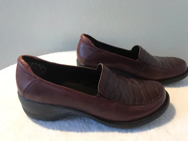 Clarks Artisan Womens Timeless Loafer Dark Brown Croc Slip On Flat Shoes Size 8M