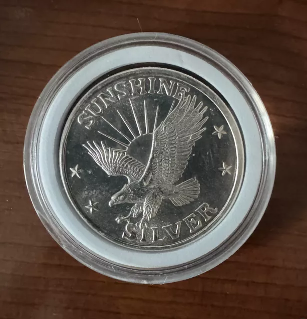 Sunshine Minting, Silver Eagle,  1 troy oz .999 Fine Silver Art Round