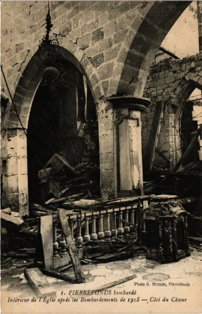 CPA AK Militaire Pierrefonds - Intérieur de l'Église apres Bombardeme (362142)