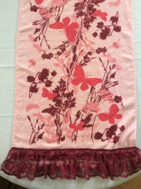 VTG Cannon Guest Bath Towels Butterfly Flower Silhouettes Lace Trim 2 Lot USA