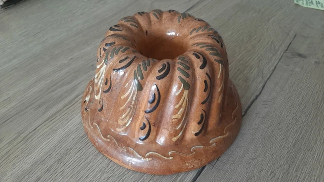ALSACE ANCIEN MOULE à gâteau en terre cuite  cœur  pas de fissure EUR