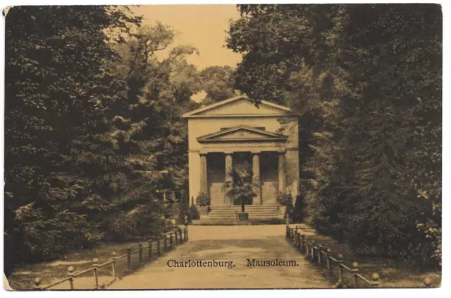 Postkarte - AK Berlin Charlottenburg Mausoleum ungelaufen versandkostenfrei