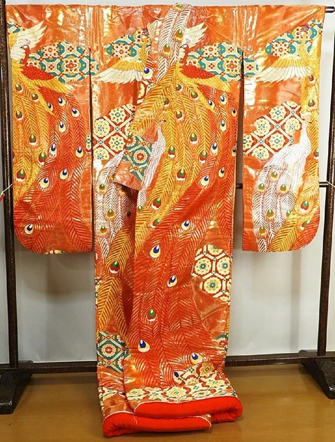 Japanese Kimono Uchikake Luxurious Wedding Embroidery Pure Silk Peafowl K482 2