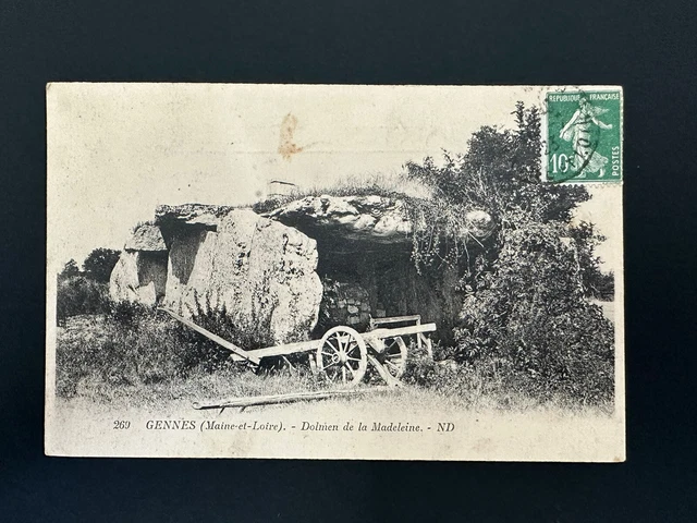 CPA Gennes Maine Et Loire Dolmen De La Madeleine